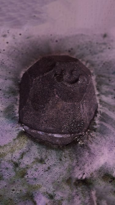 Story: Christmas 23 - Lump of Coal - Bath Bomb