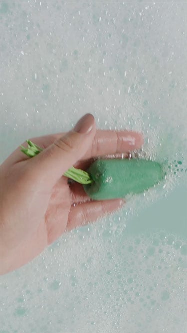Story: Easter 24 - Baby Rainbow Carrot - Green - Bubble Bar