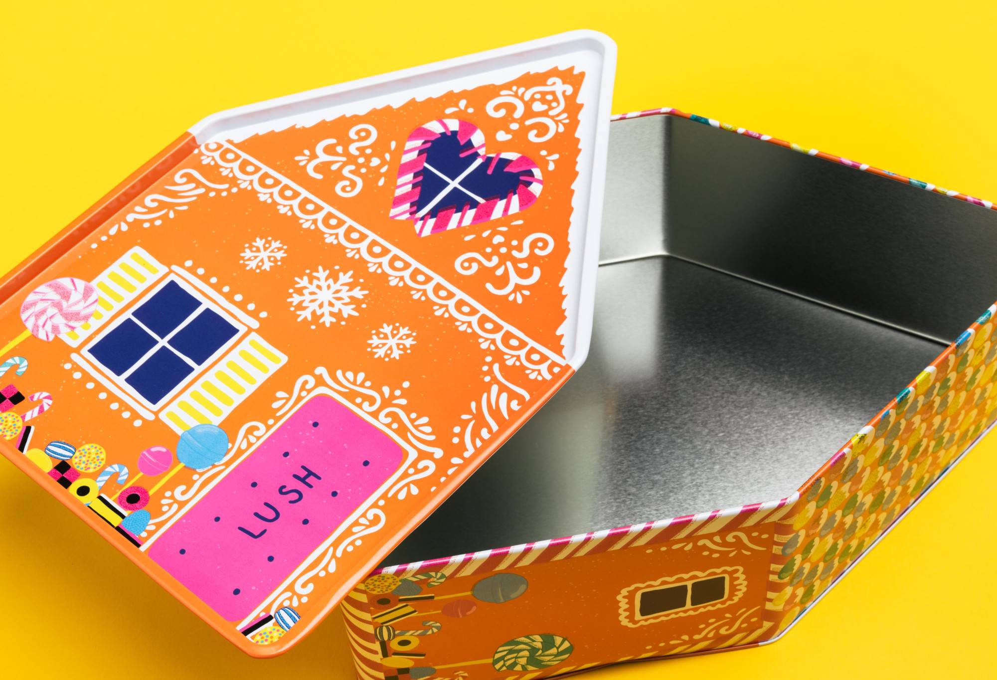 Gingerbread House Product Holder | LUSH
