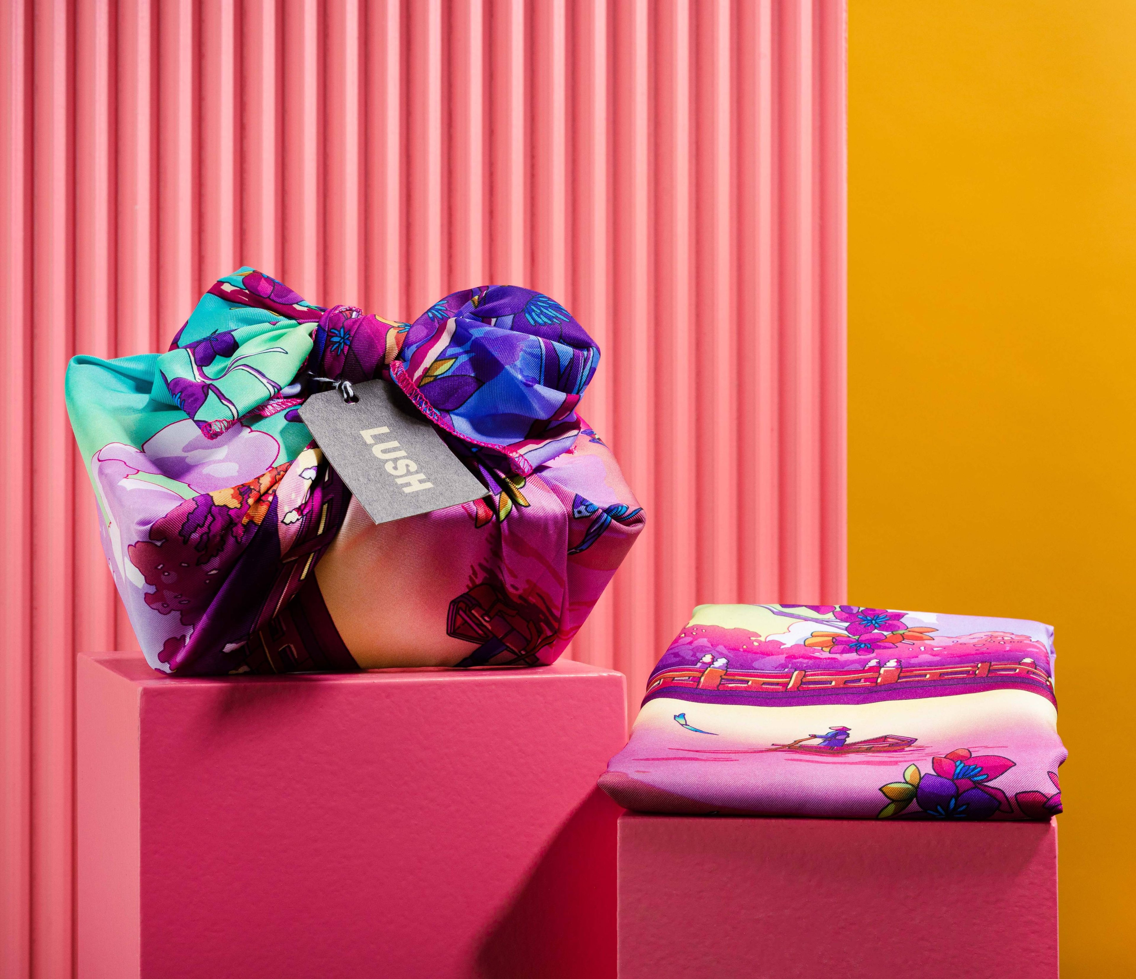 Hanami Knot Wrap Gift Wrapping | LUSH
