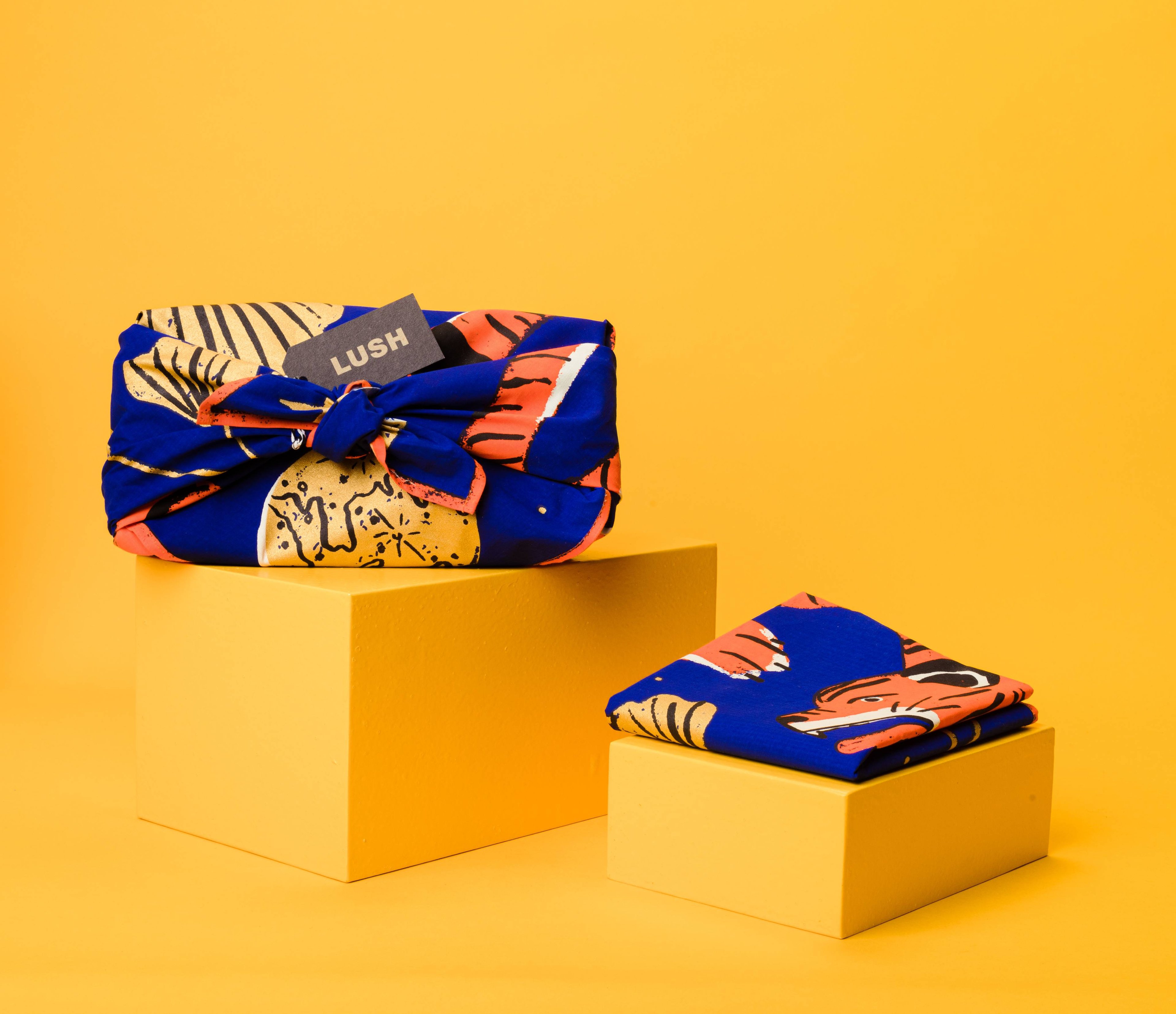 Lunar New Year Knot Wrap