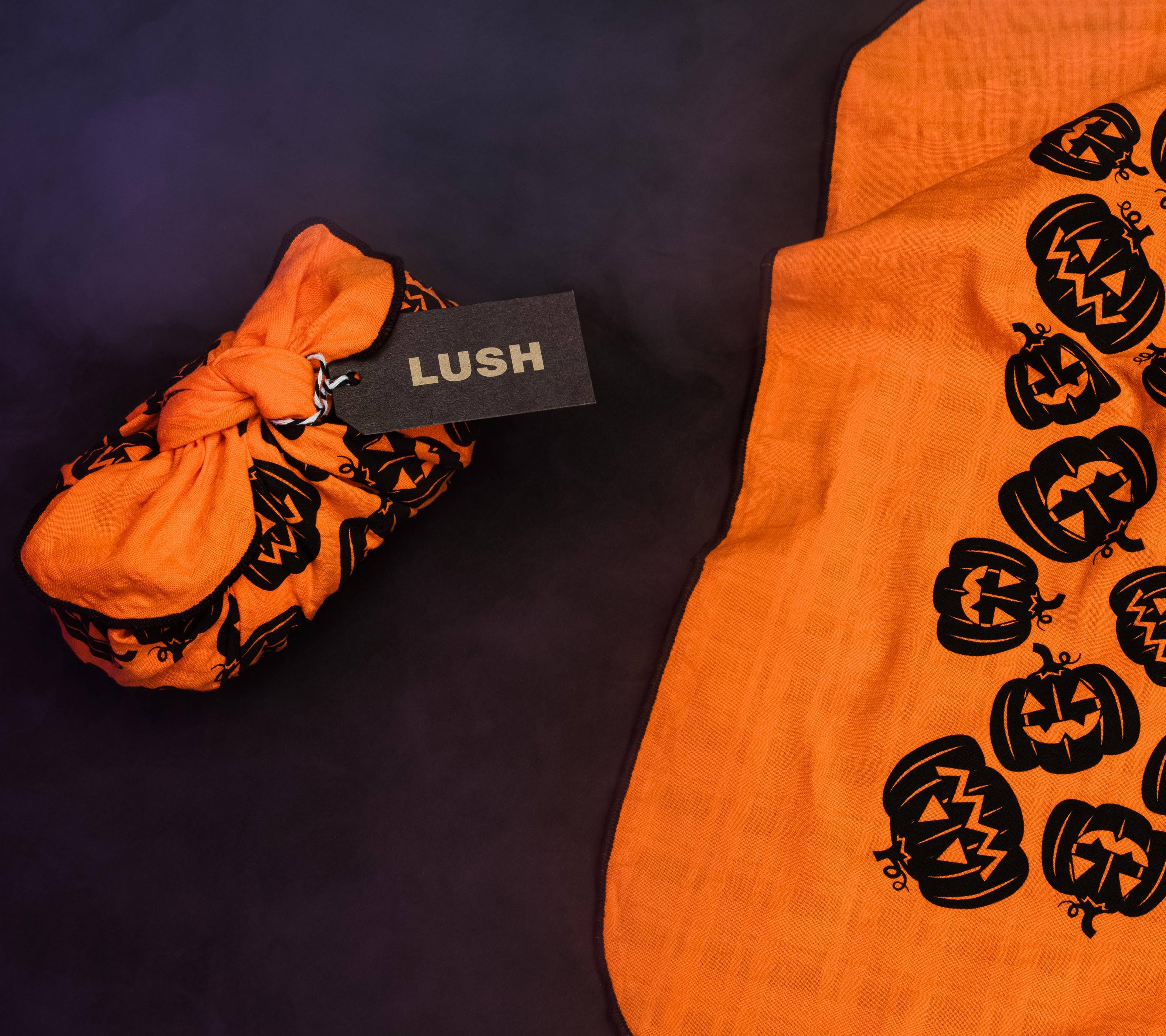 Pumpkin Knot Wrap